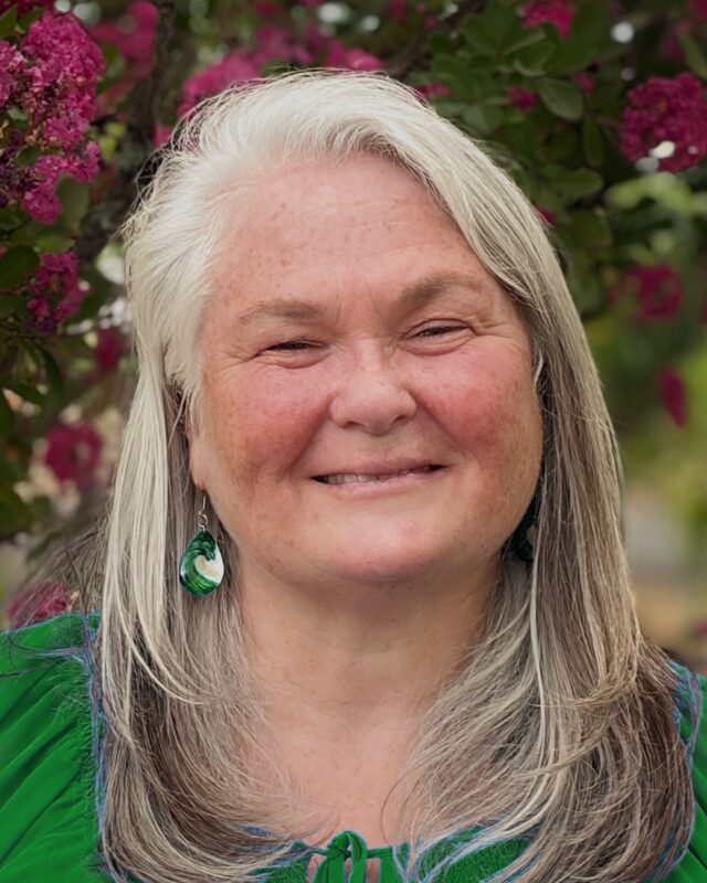 Portrait of Jennifer Roy, LMFT